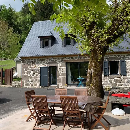 Charmante Maison Salers Cantal
