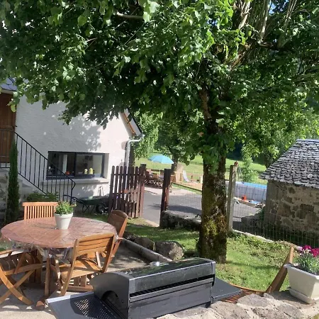 Charmante Maison Salers Cantal
